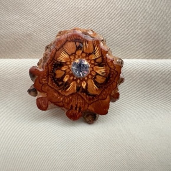 Vintage Pinecone Brooch - Picture 6 of 7